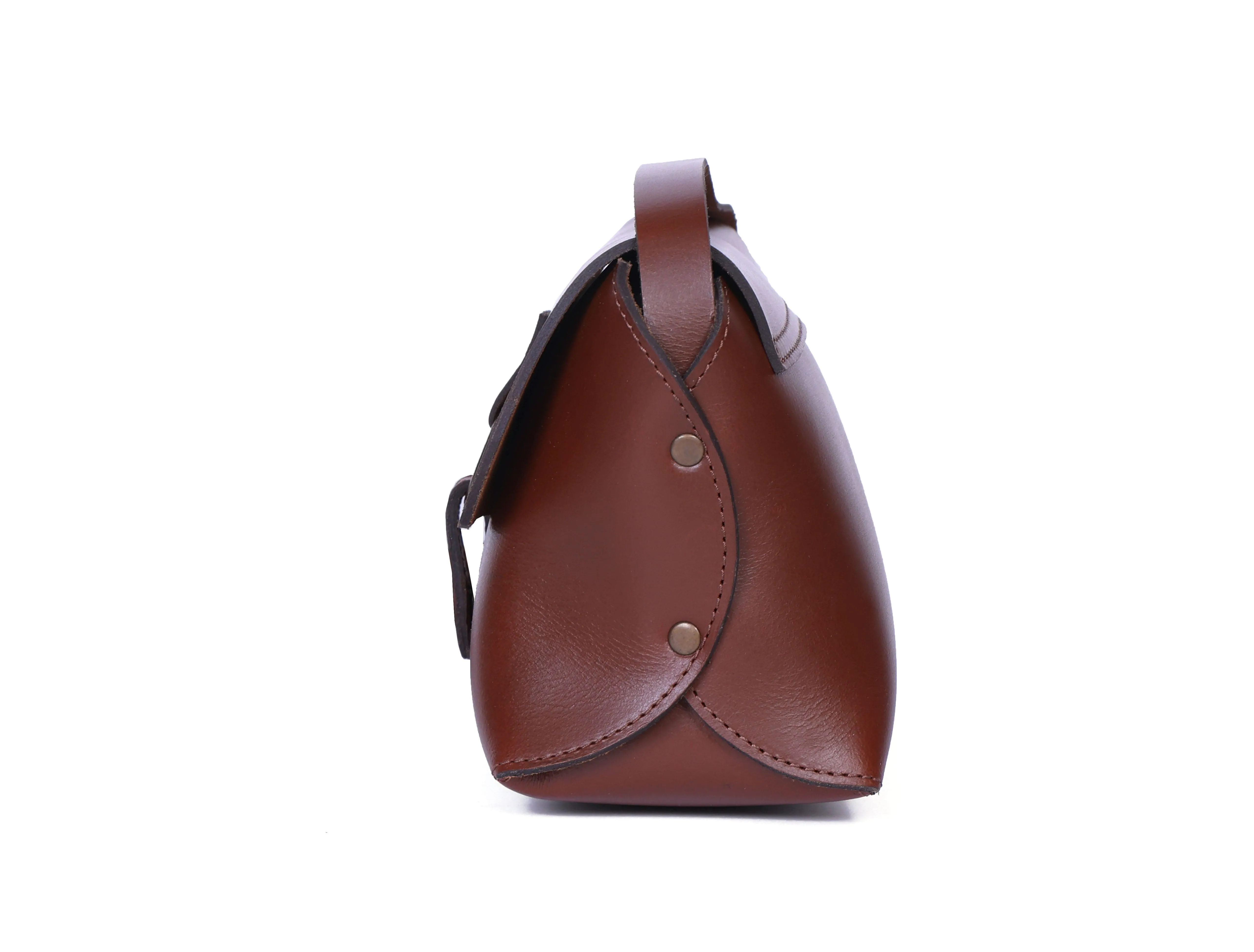 Celtic Stylish and Functional Brown Leather Cross Body Bag - Perfect for Everyday Use. Art: BG-1409